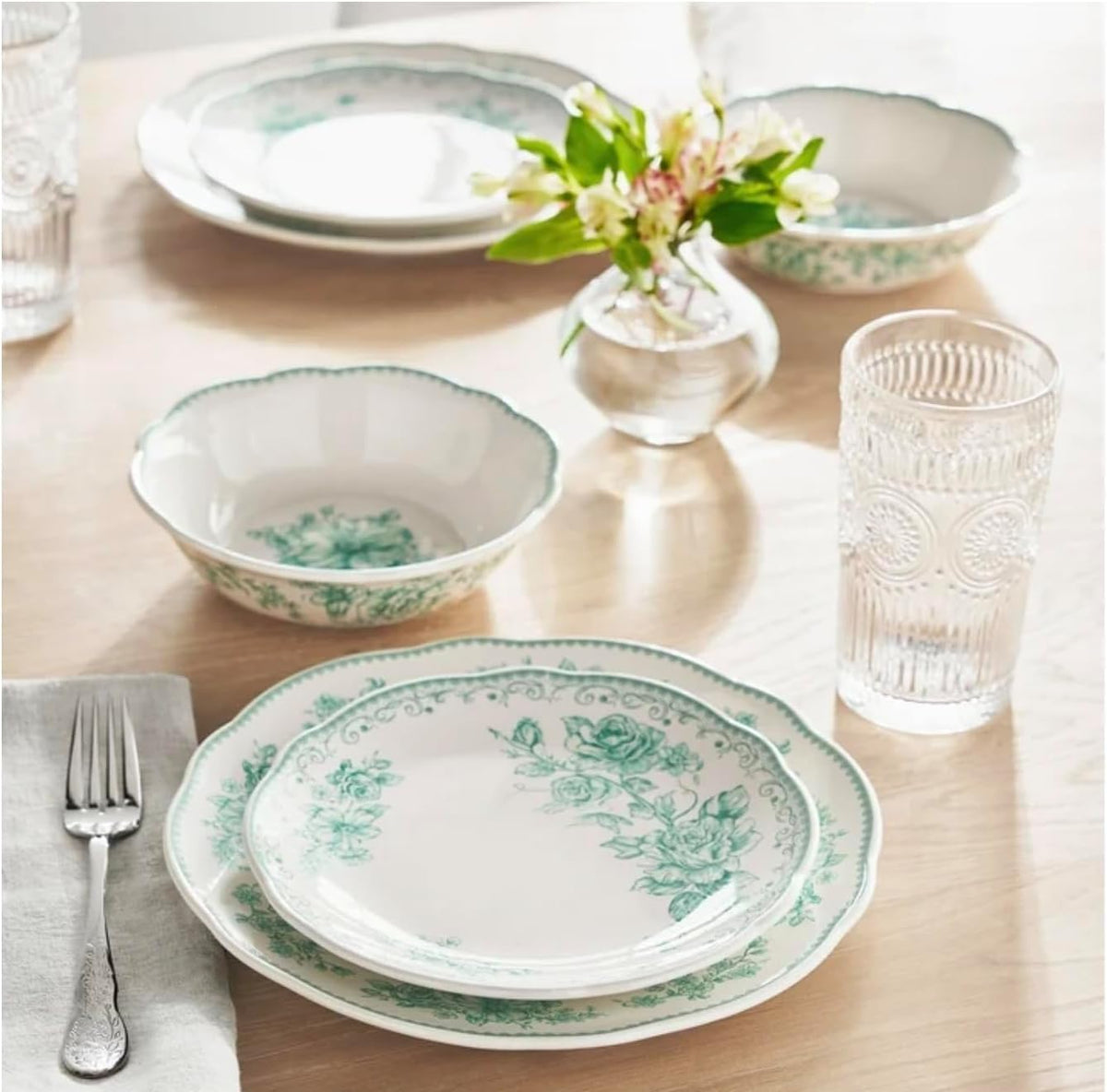 12-Piece Stoneware Dinnerware Set, Service for 4, Green D5339