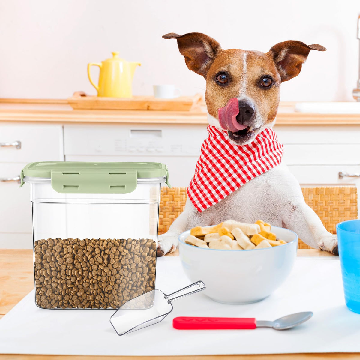 6 Pcs Dog and Cat Food Storage Containers with 2 Scoops E916494