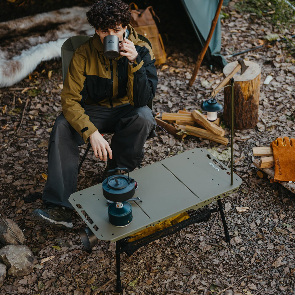 Adjustable Height Camping Table D796458